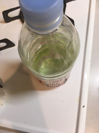 長年使ってるボトルに苔が付いてるのを発見ｗ