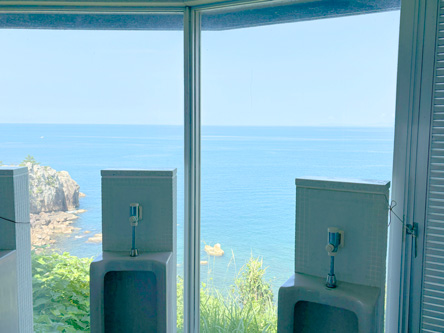 開放感あるトイレにまたキタ