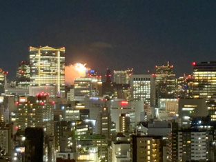 なぜか今日も同じところで花火