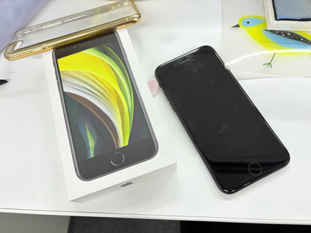 会社携帯が16eになった