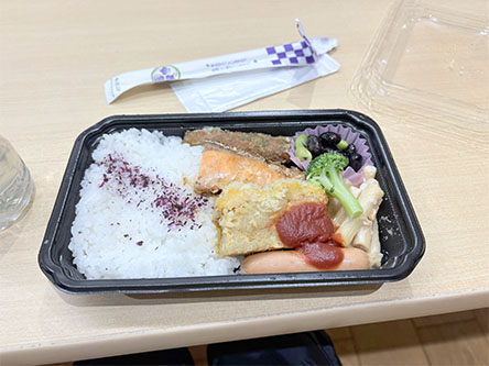 カップメシ用意しといて良かった