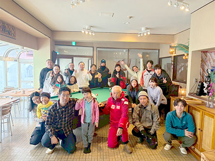 ９時の集合写真。実は時計がずれてて８：５０